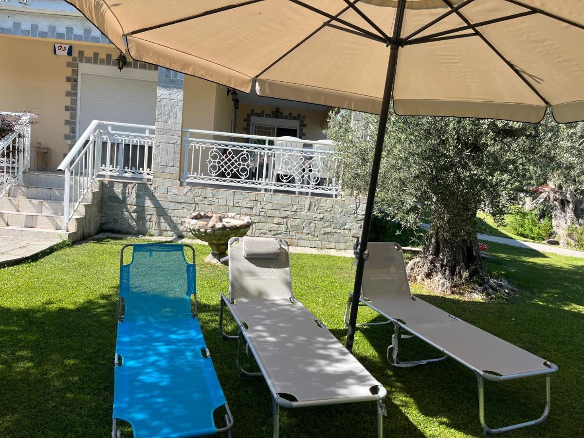 Terry'S Villa Mákri Exterior foto